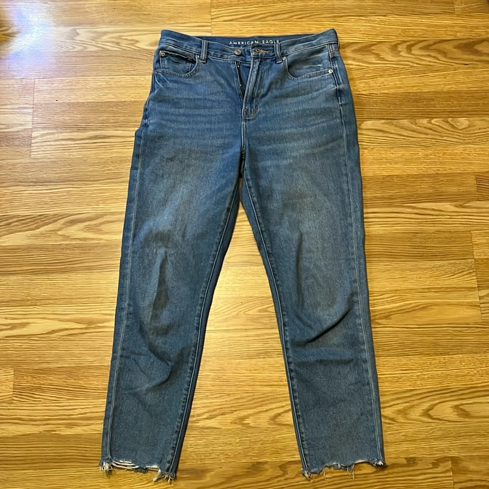 American Eagle Mom Jean